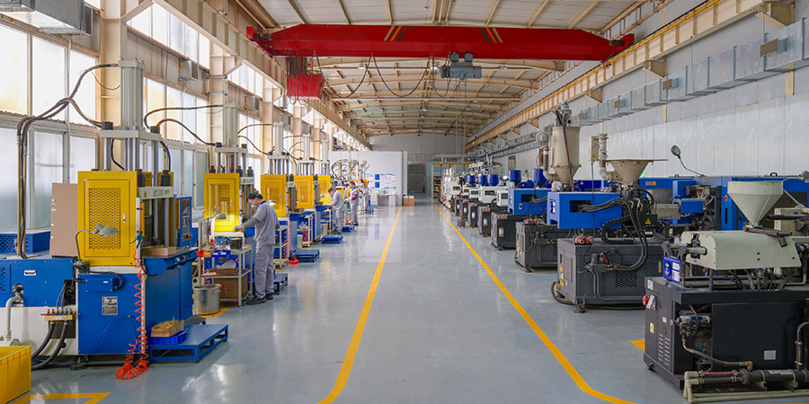 plastic injection molding factory